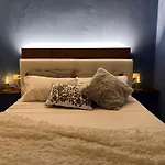 Fairytale - Six Guests *